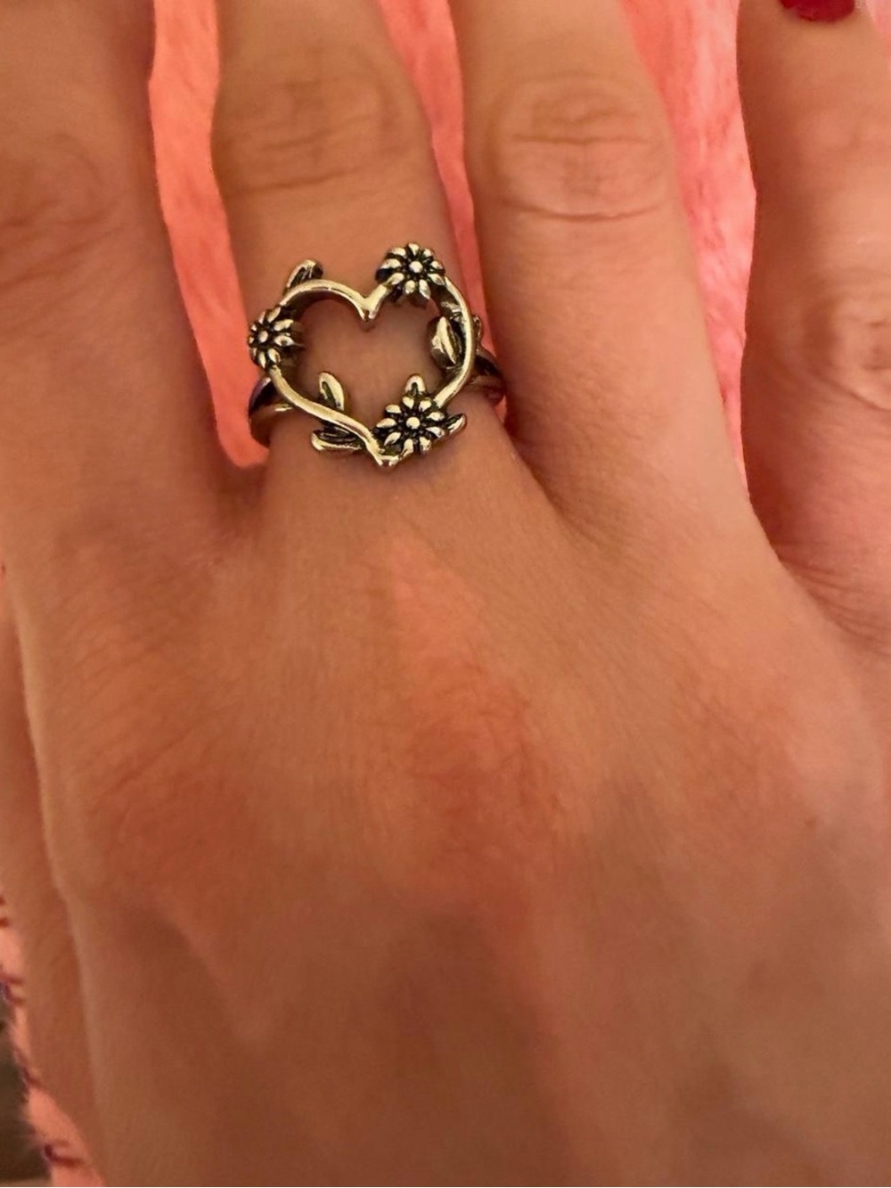 Floral Heart Vine Ring  Size 8 Women's Jewelry